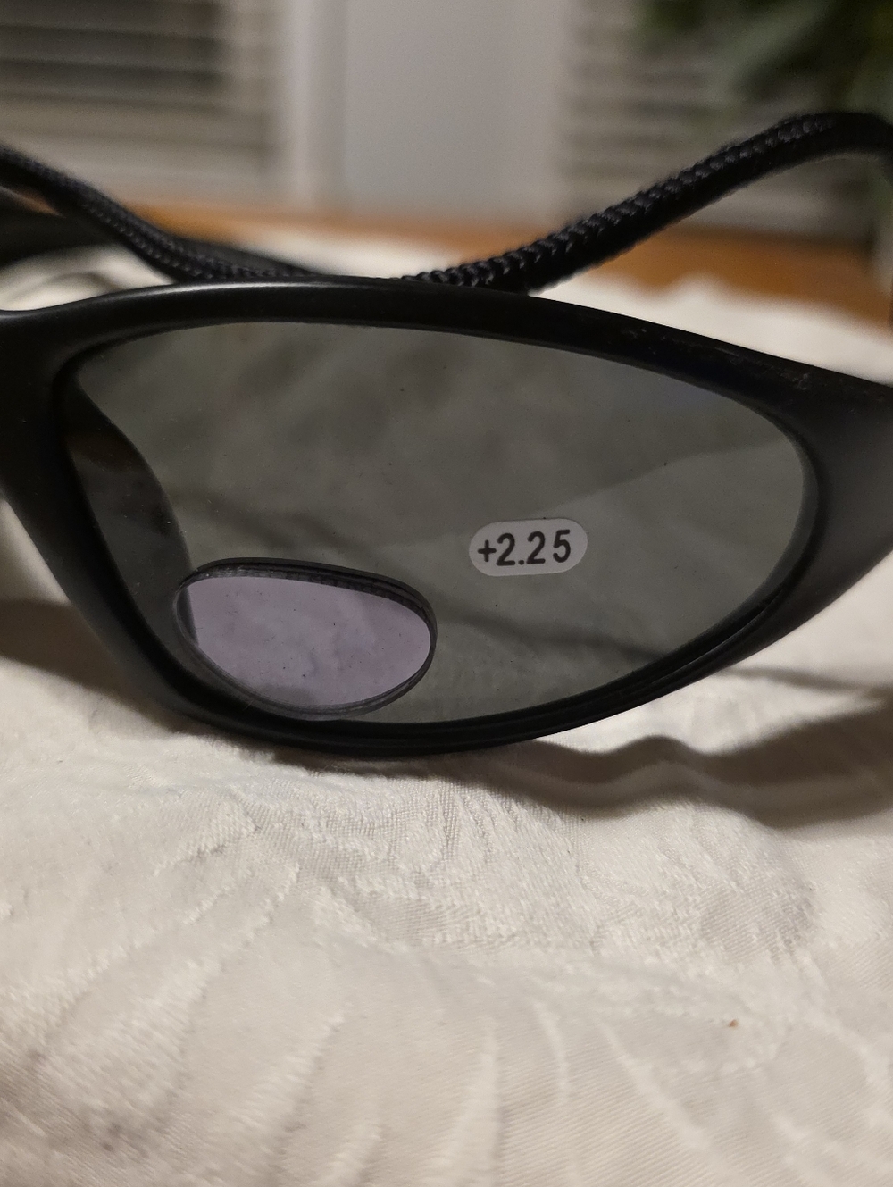 Orvis Black Bifocal Fishing Sunglasses - Picture 4 of 4